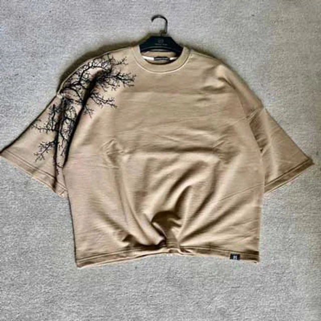 کراپ-شرت-شاخه ای-پاییزه-مردانه -رنگ-خاکی